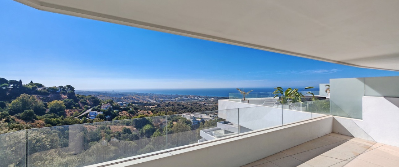 Resale - apartment - Marbella - Altos de los Monteros