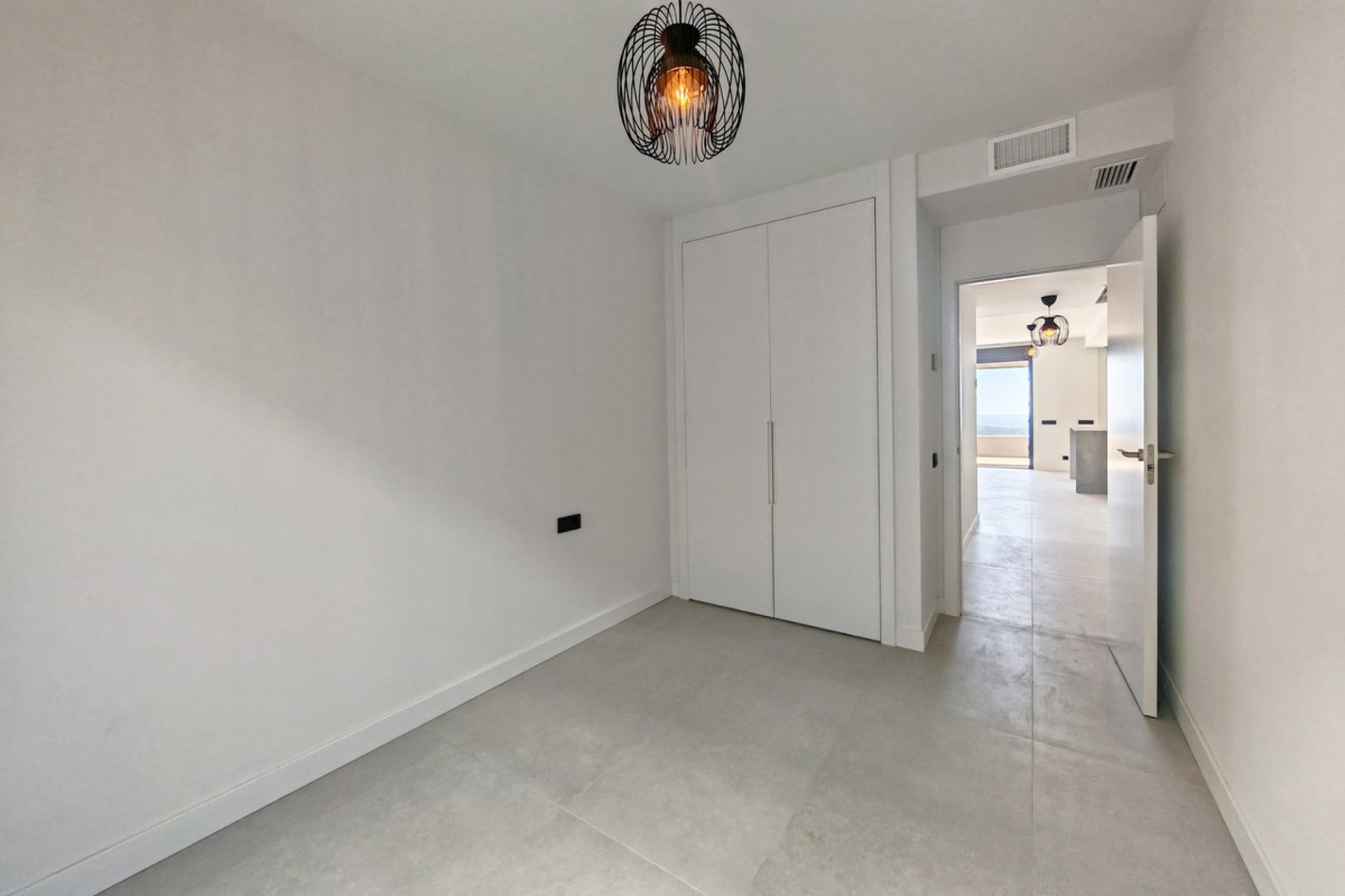 Resale - apartment - Marbella - Altos de los Monteros