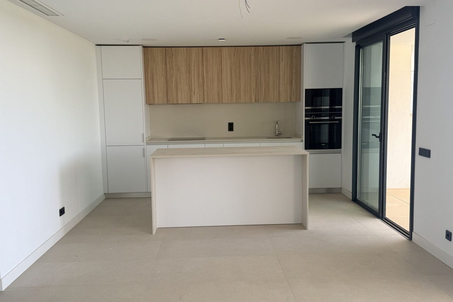 Resale - apartment - Marbella - Altos de los Monteros
