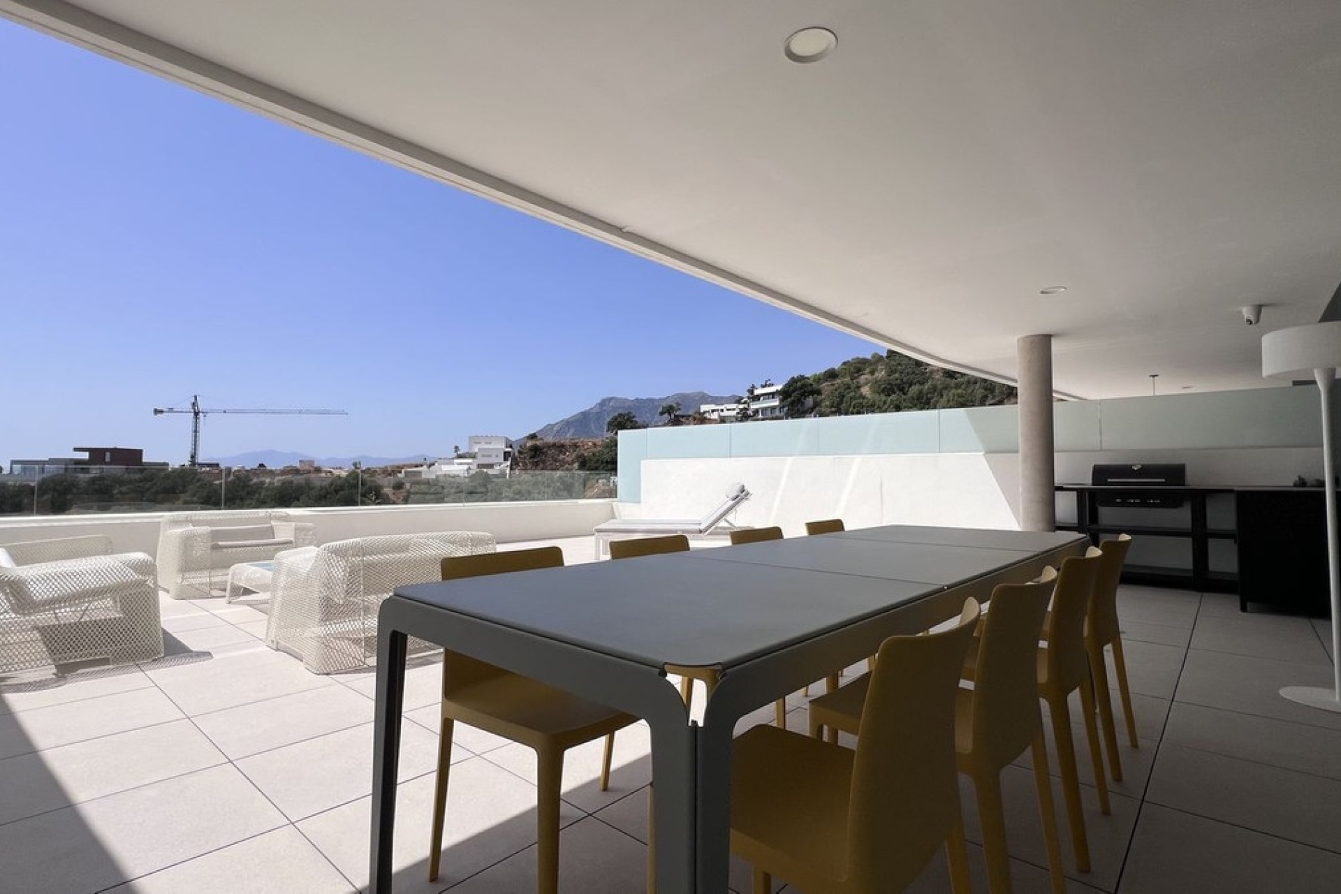 Resale - apartment - Marbella - Altos de los Monteros