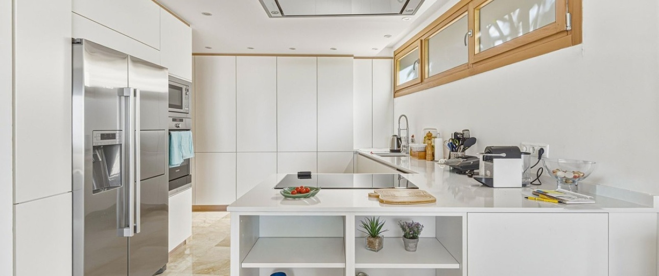 Resale - apartment - Marbella - Altos de los Monteros