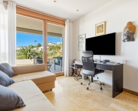 Resale - apartment - Marbella - Altos de los Monteros