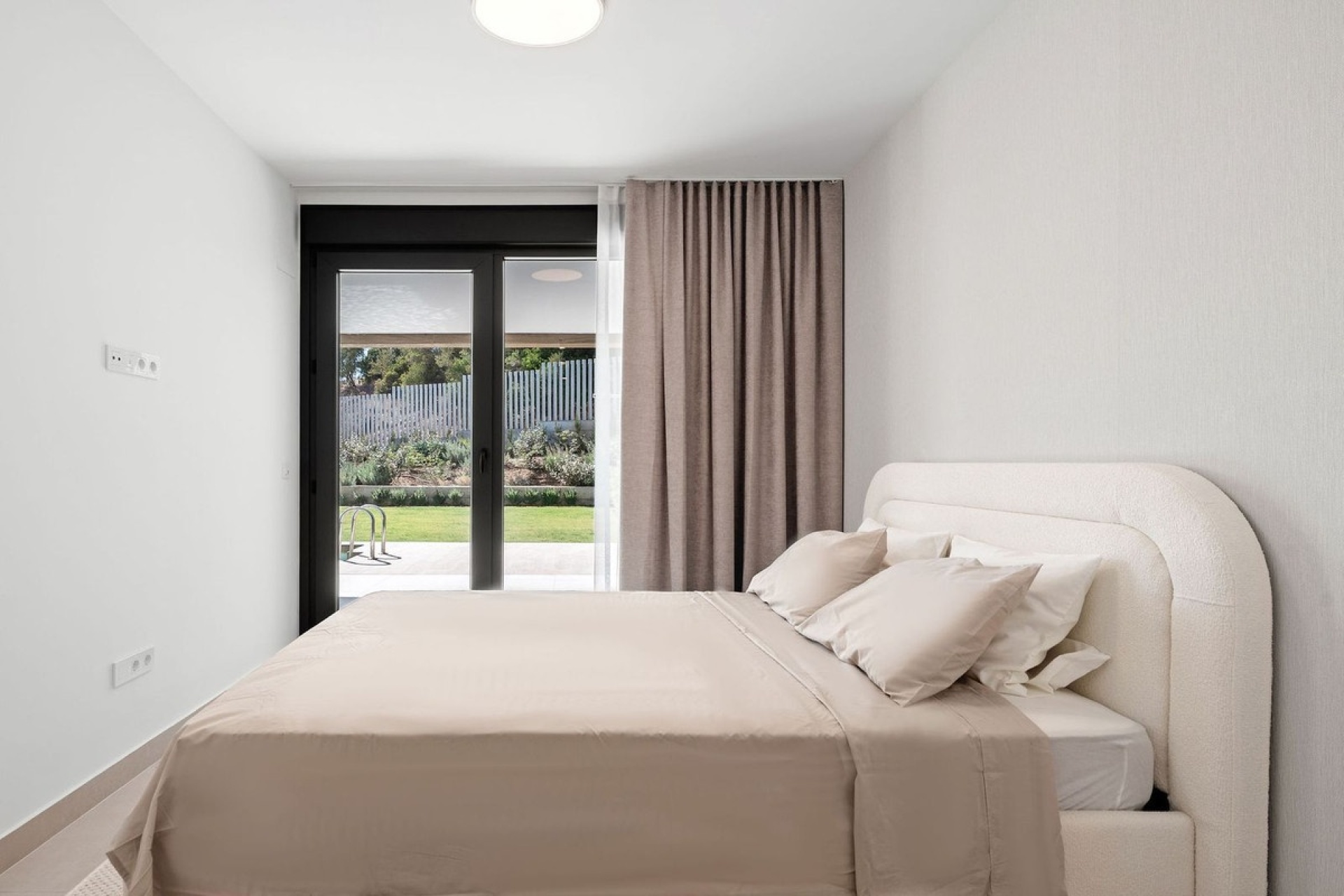 Resale - apartment - Marbella - Altos de los Monteros