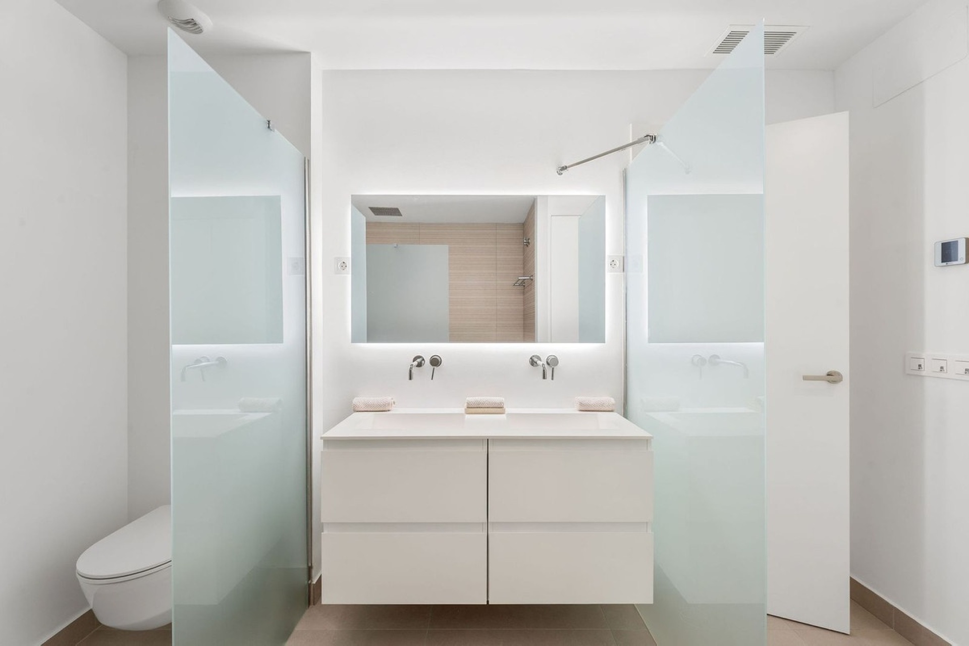 Resale - apartment - Marbella - Altos de los Monteros