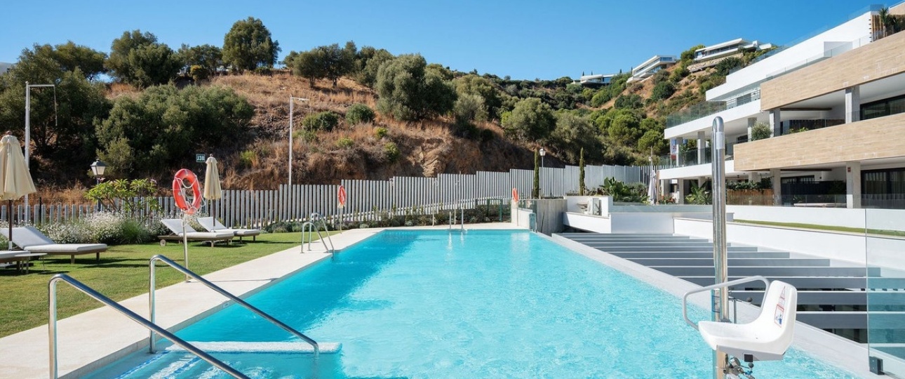 Resale - apartment - Marbella - Altos de los Monteros