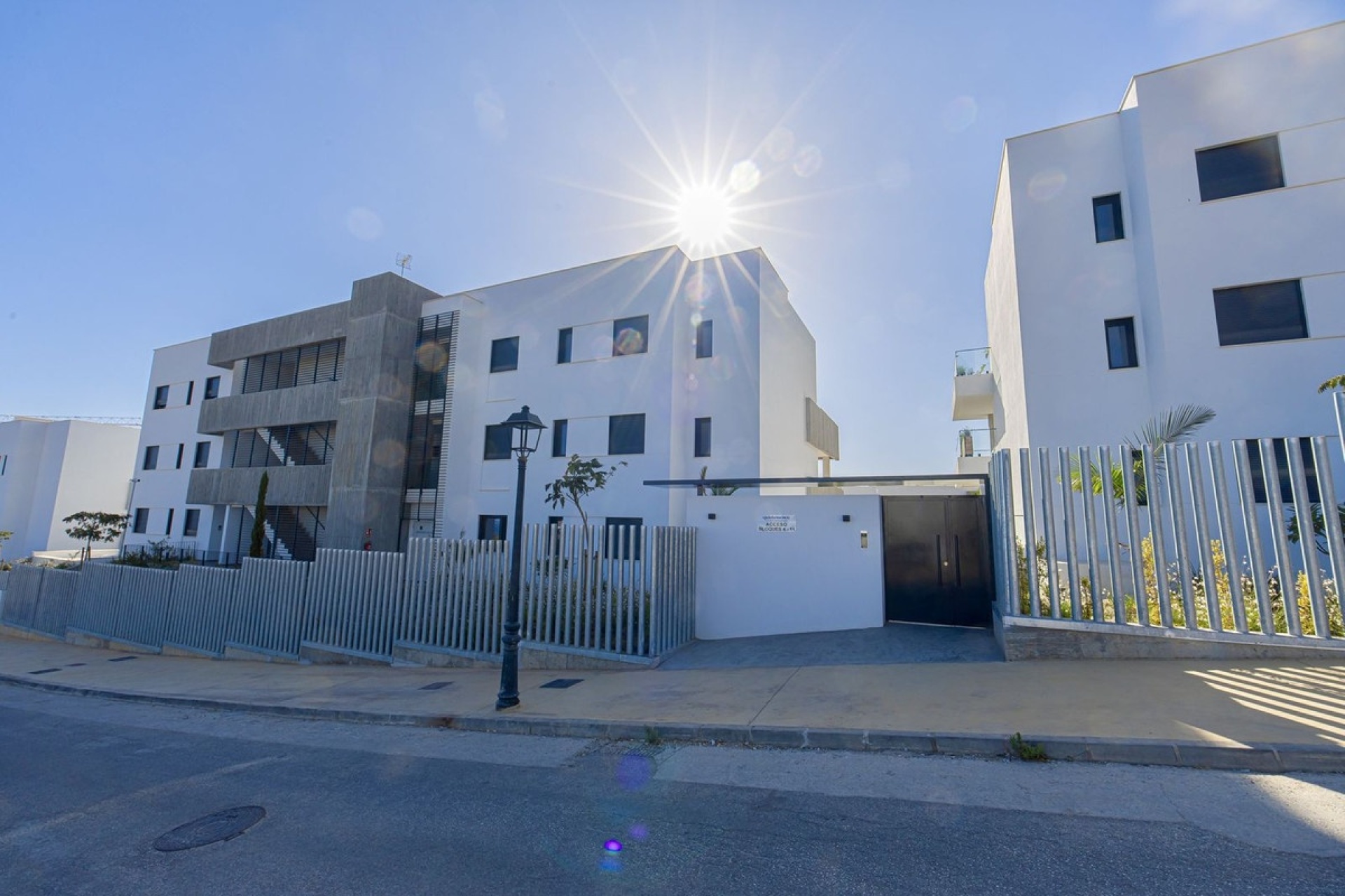 Resale - apartment - Marbella - Altos de los Monteros