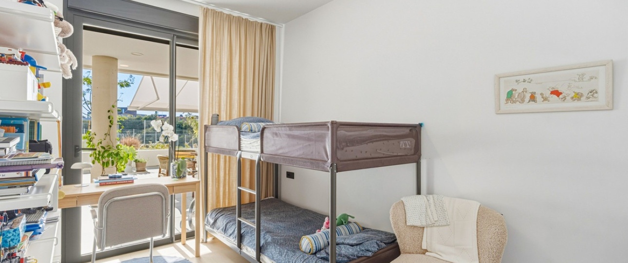 Resale - apartment - Marbella - Altos de los Monteros