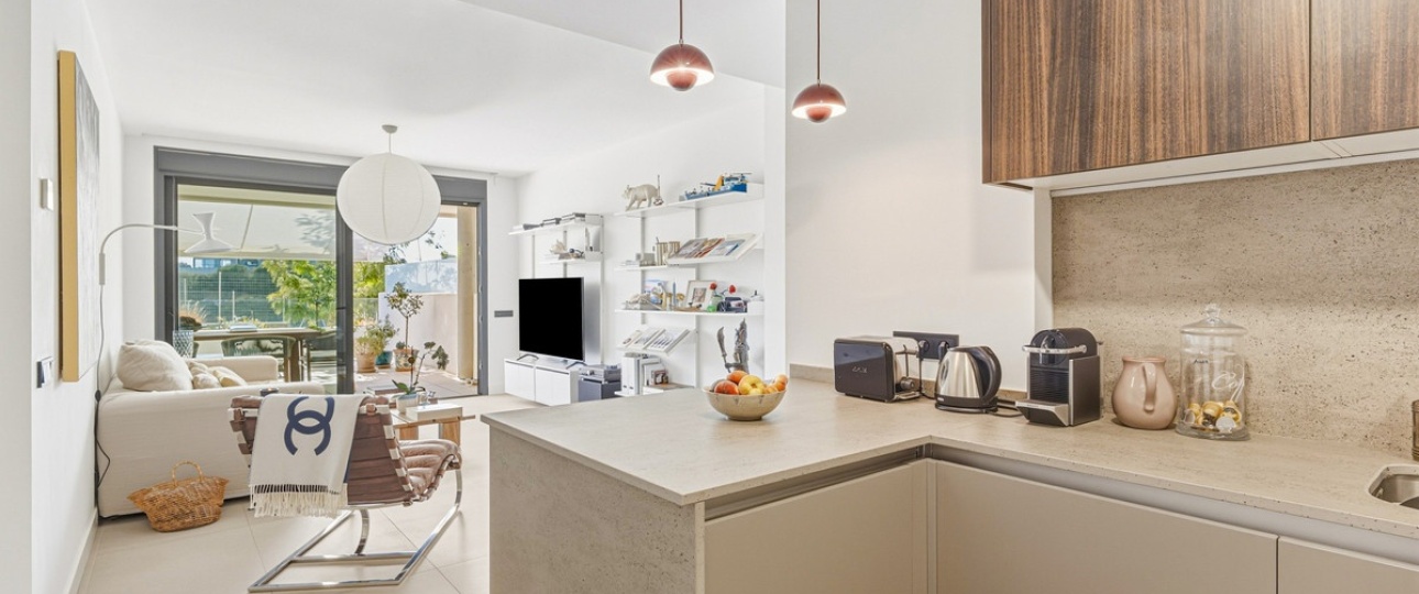 Resale - apartment - Marbella - Altos de los Monteros