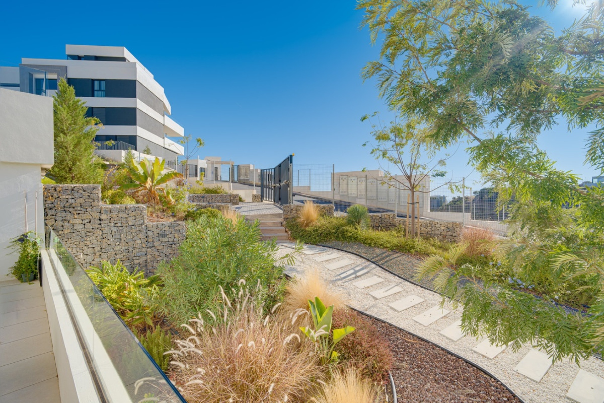 Resale - apartment - Marbella - Altos de los Monteros
