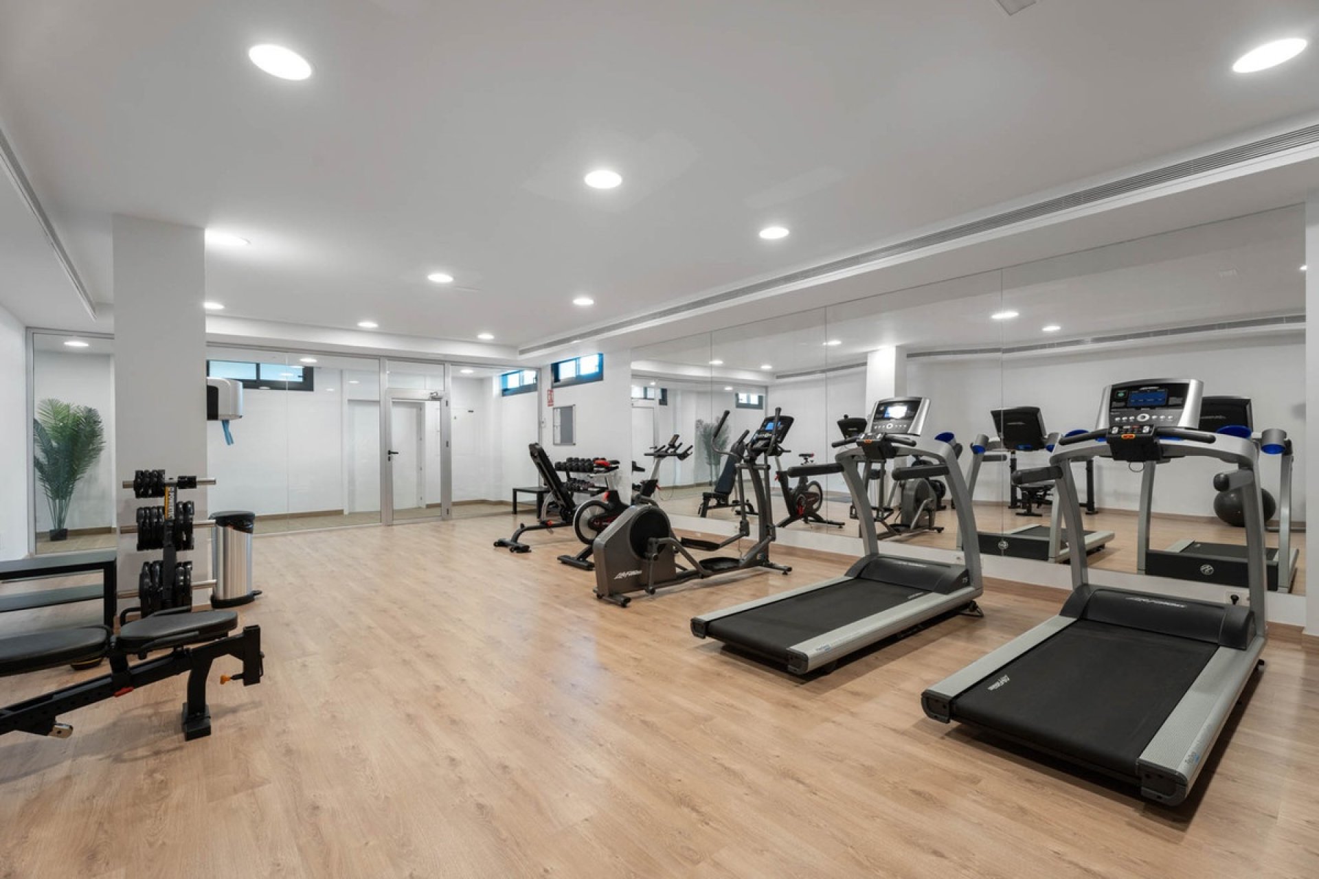 Resale - apartment - Marbella - Artola