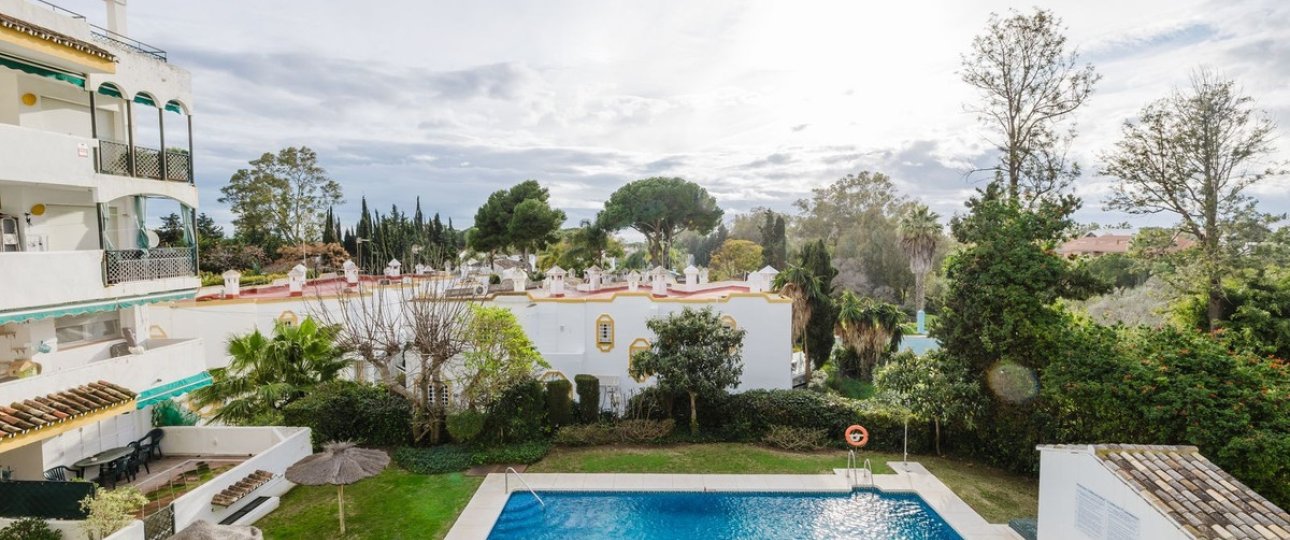 Resale - apartment - Marbella - Artola