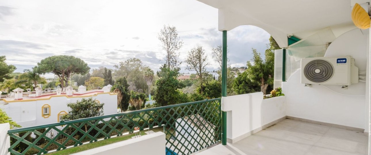 Resale - apartment - Marbella - Artola