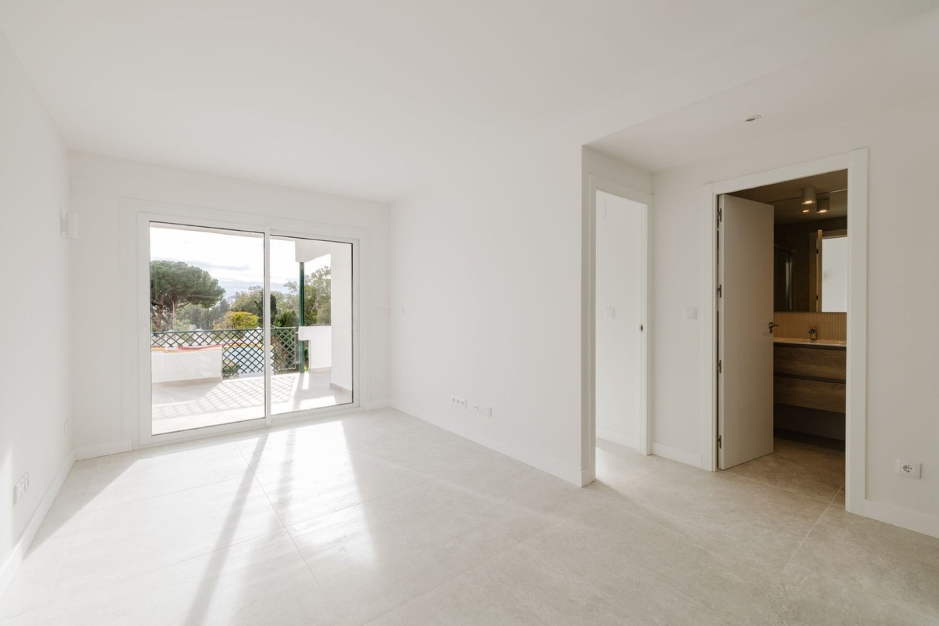 Resale - apartment - Marbella - Artola