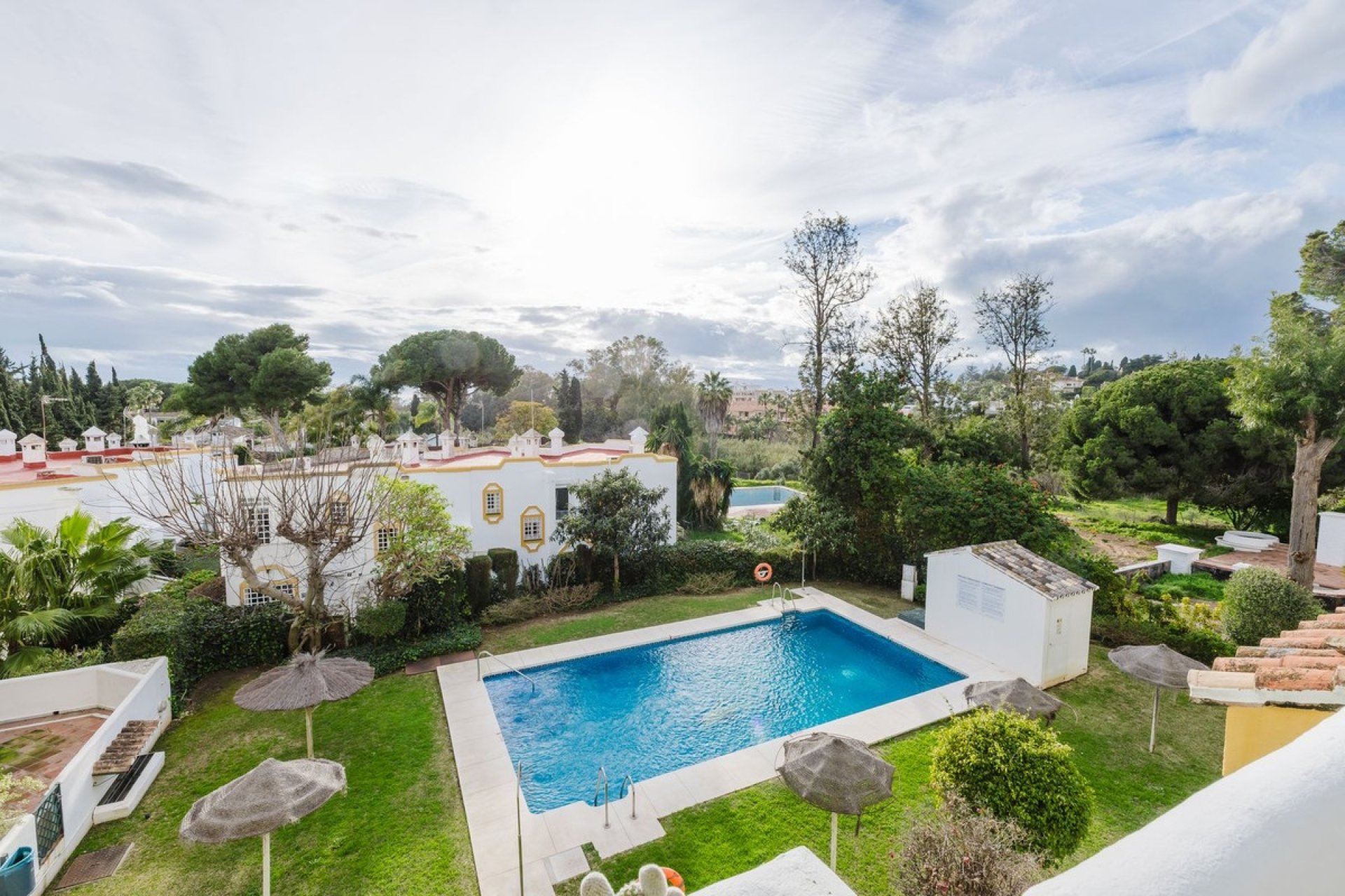 Resale - apartment - Marbella - Artola