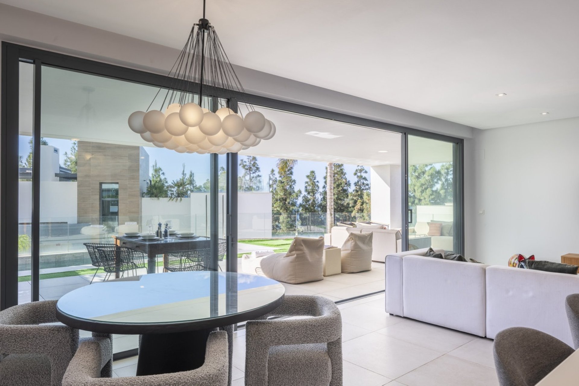 Resale - apartment - Marbella - Artola