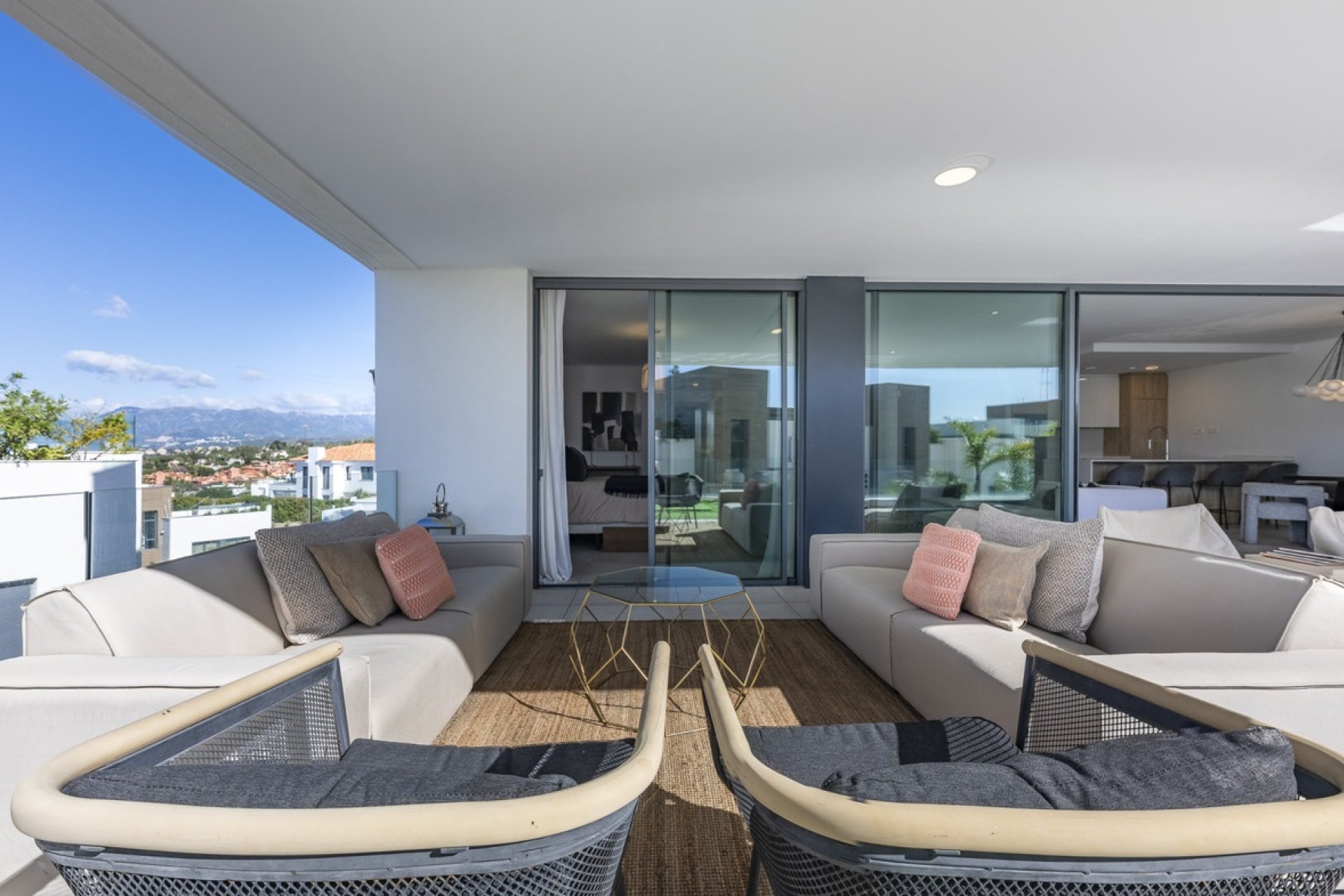 Resale - apartment - Marbella - Artola
