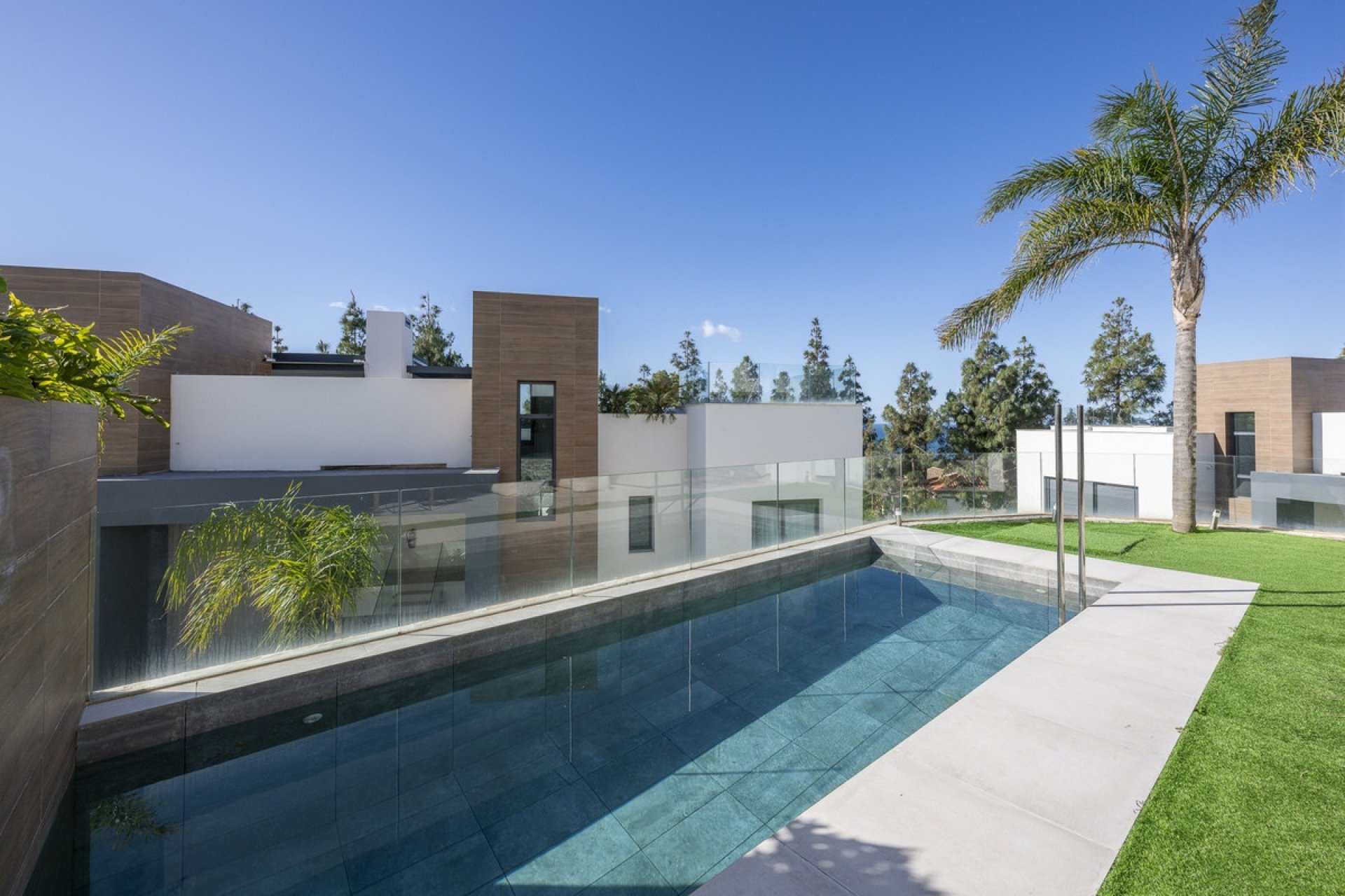 Resale - apartment - Marbella - Artola