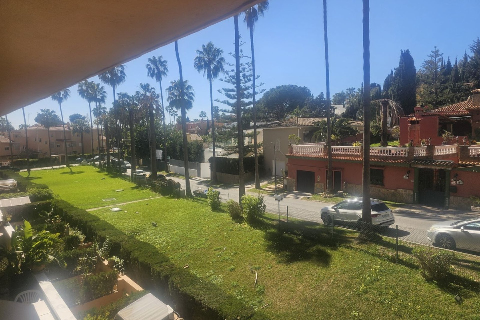 Resale - apartment - Marbella - Artola