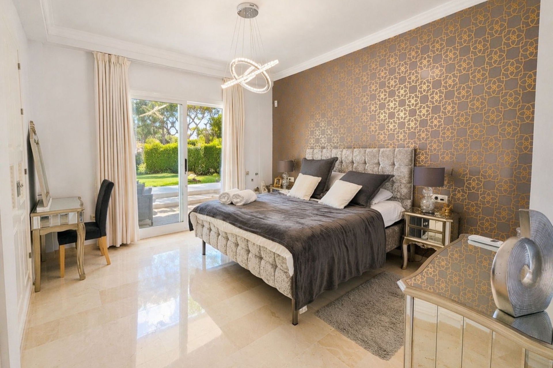 Resale - apartment - Marbella - Artola