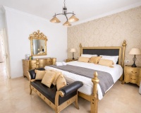Resale - apartment - Marbella - Artola