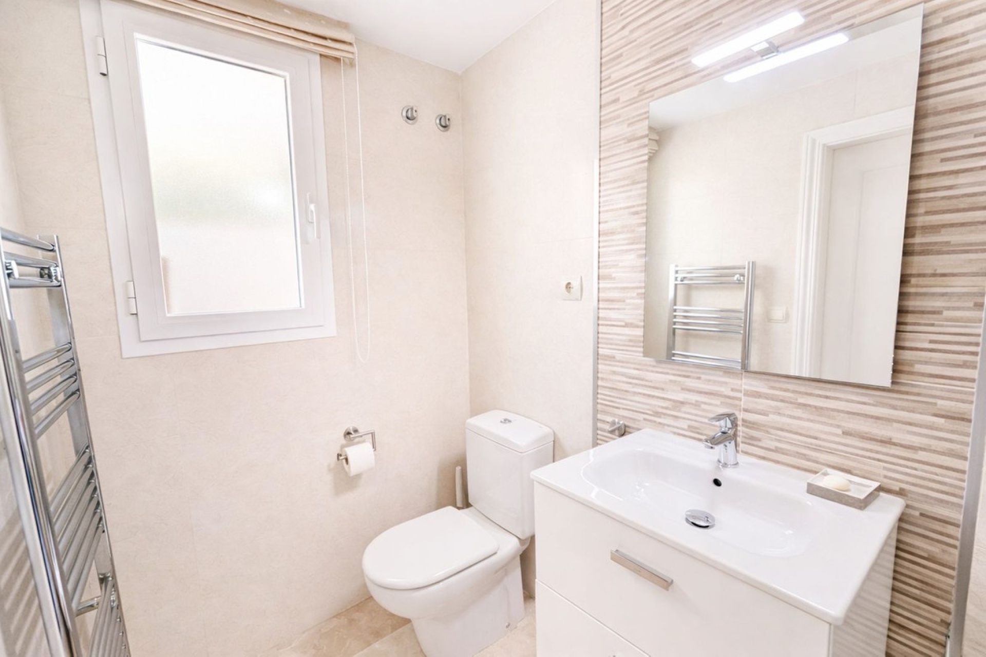 Resale - apartment - Marbella - Artola