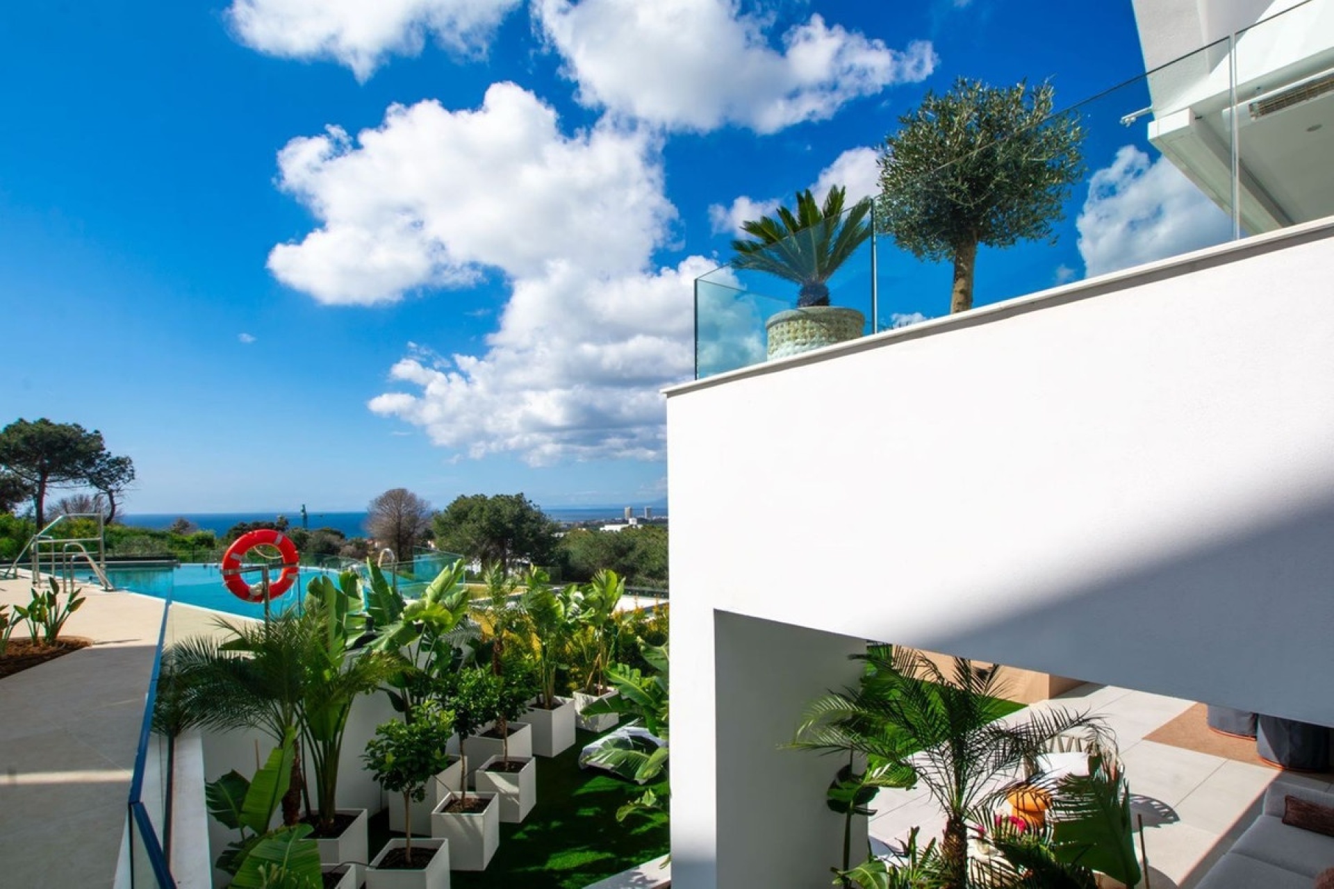 Resale - apartment - Marbella - Artola