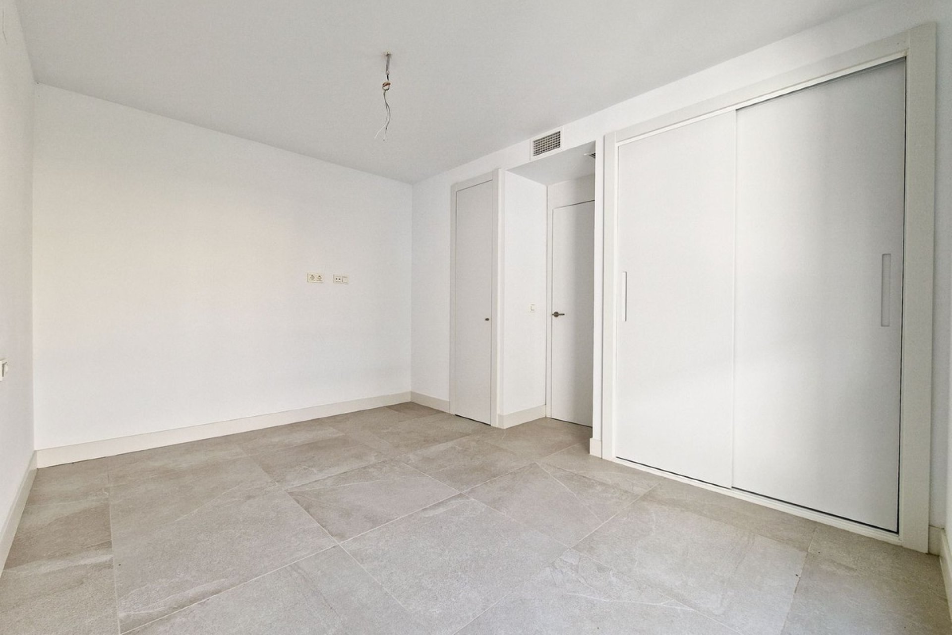 Resale - apartment - Marbella - Artola