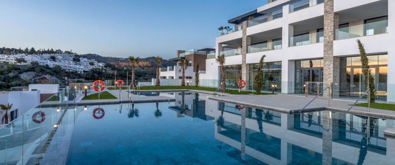 Resale - apartment - Marbella - Artola