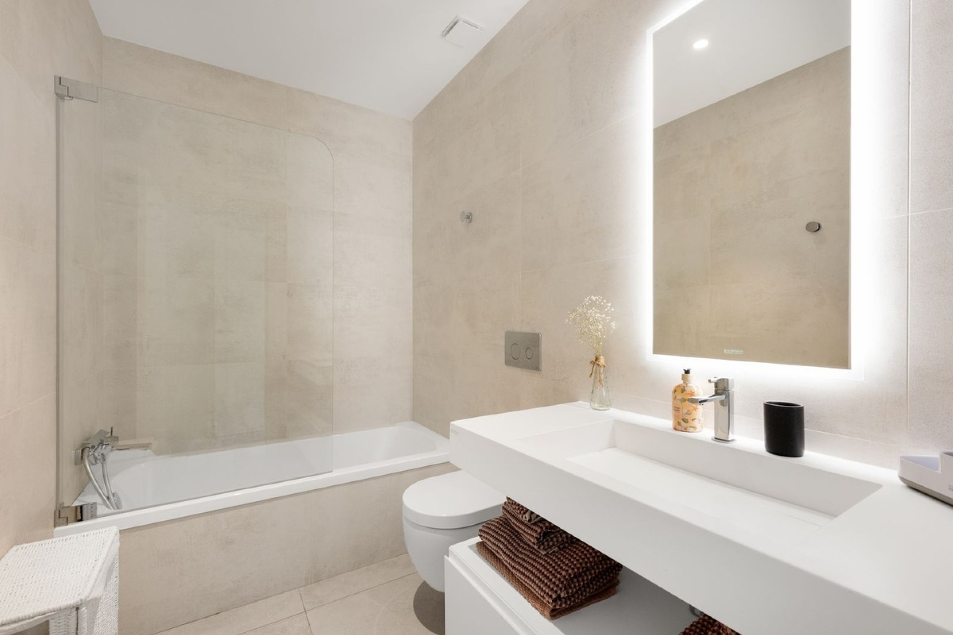 Resale - apartment - Marbella - Artola