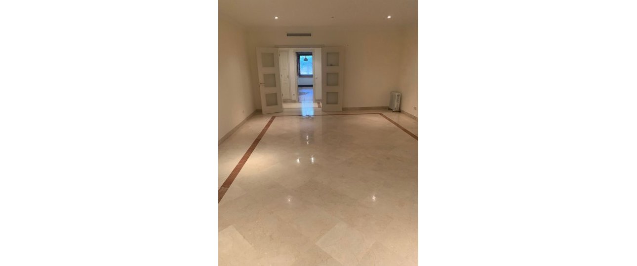 Resale - apartment - Marbella - Bahía de Marbella