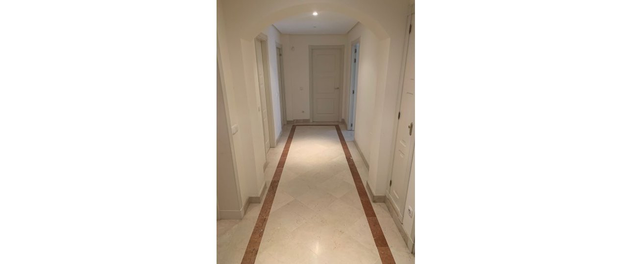 Resale - apartment - Marbella - Bahía de Marbella