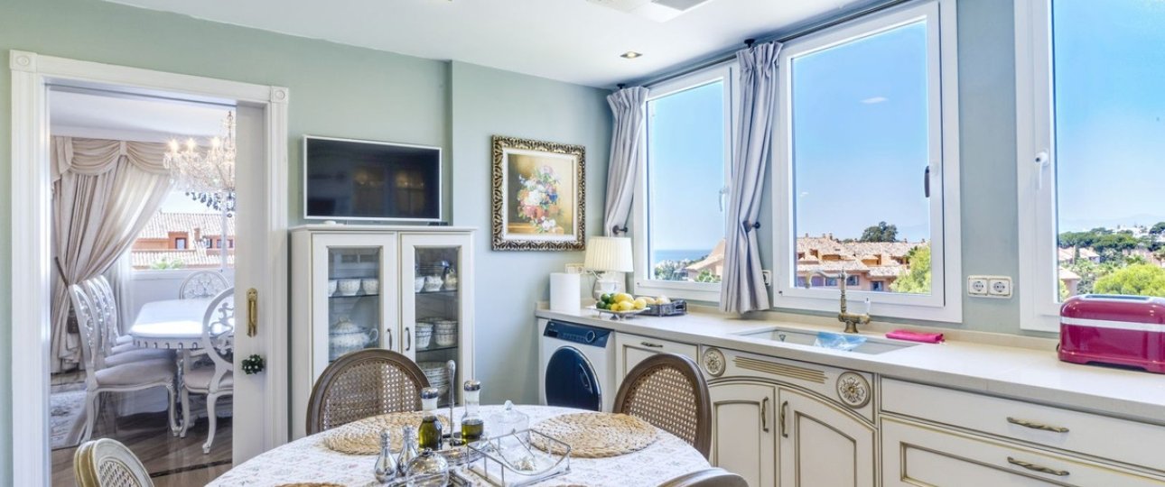 Resale - apartment - Marbella - Bahía de Marbella