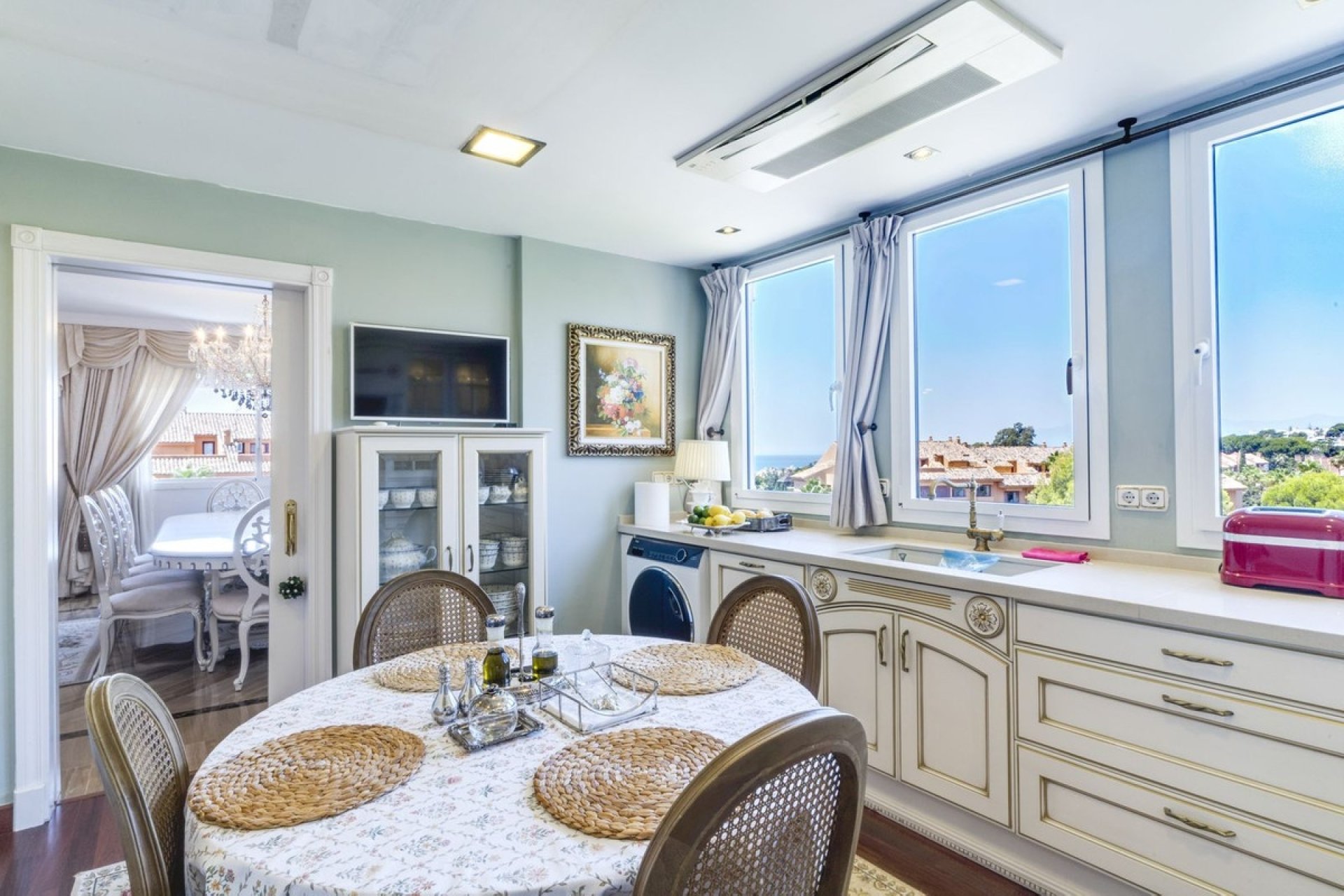 Resale - apartment - Marbella - Bahía de Marbella