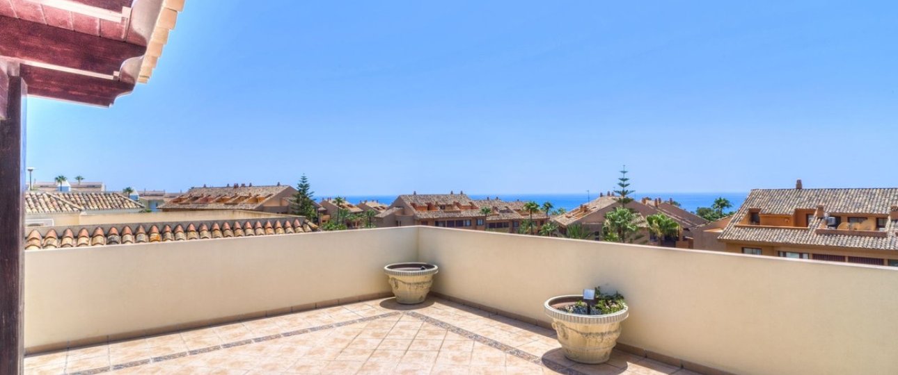 Resale - apartment - Marbella - Bahía de Marbella