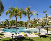 Resale - apartment - Marbella - Bahía de Marbella