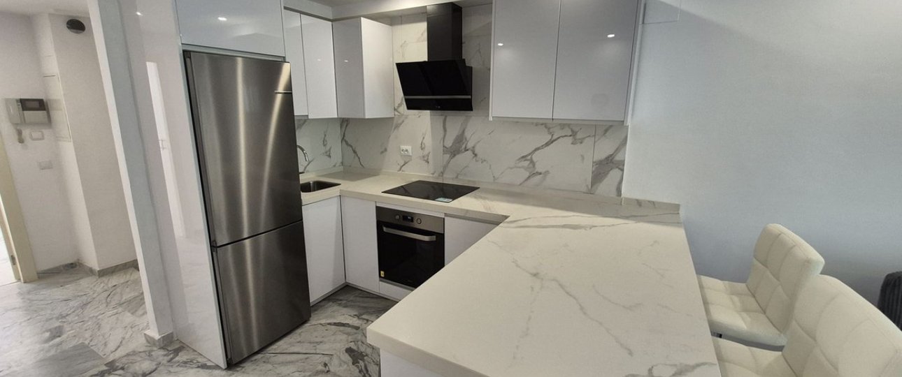 Resale - apartment - Marbella - Bahía de Marbella