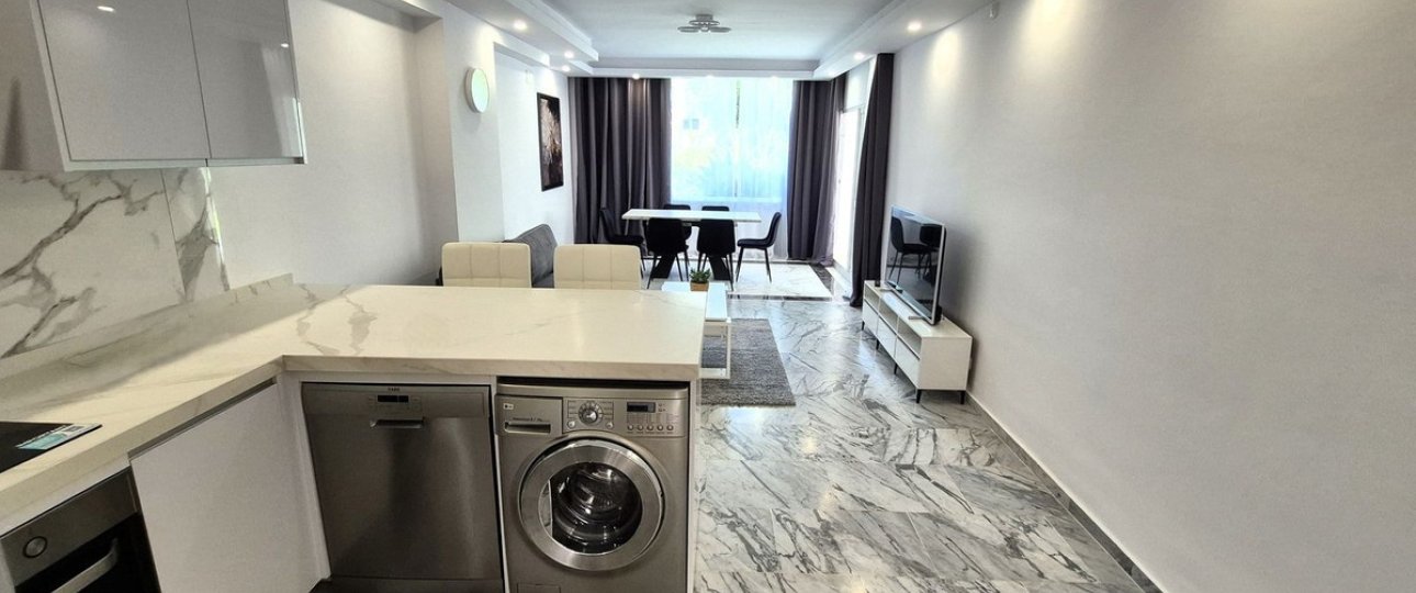Resale - apartment - Marbella - Bahía de Marbella