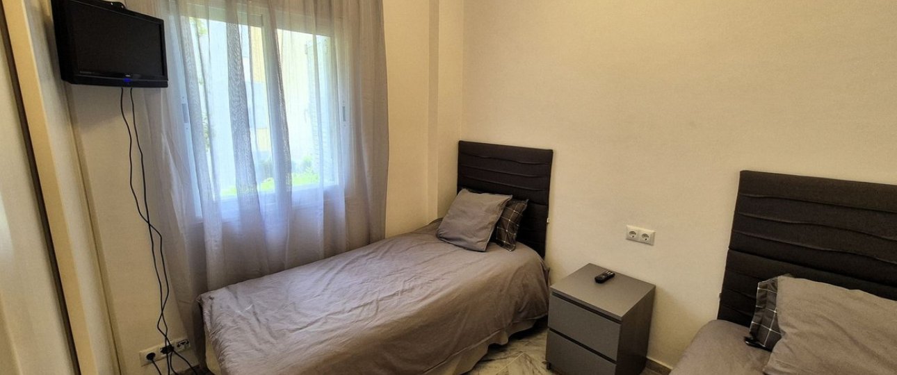 Resale - apartment - Marbella - Bahía de Marbella