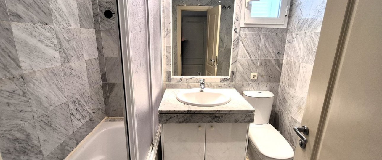 Resale - apartment - Marbella - Bahía de Marbella