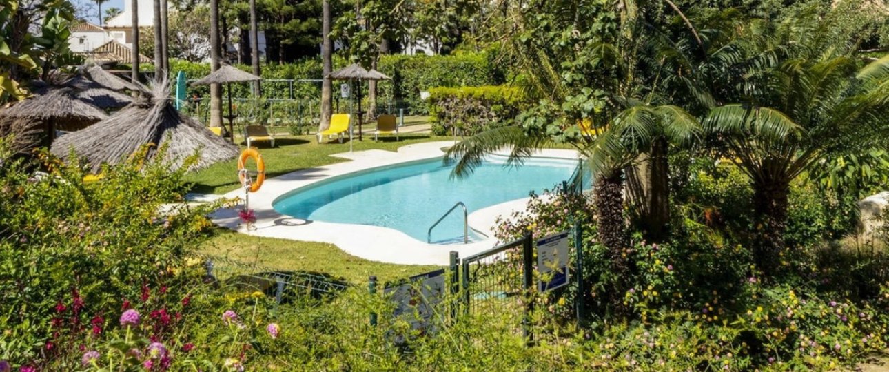 Resale - apartment - Marbella - Bahía de Marbella
