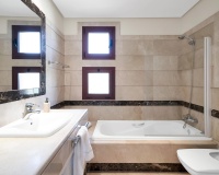 Resale - apartment - Marbella - Bahía de Marbella