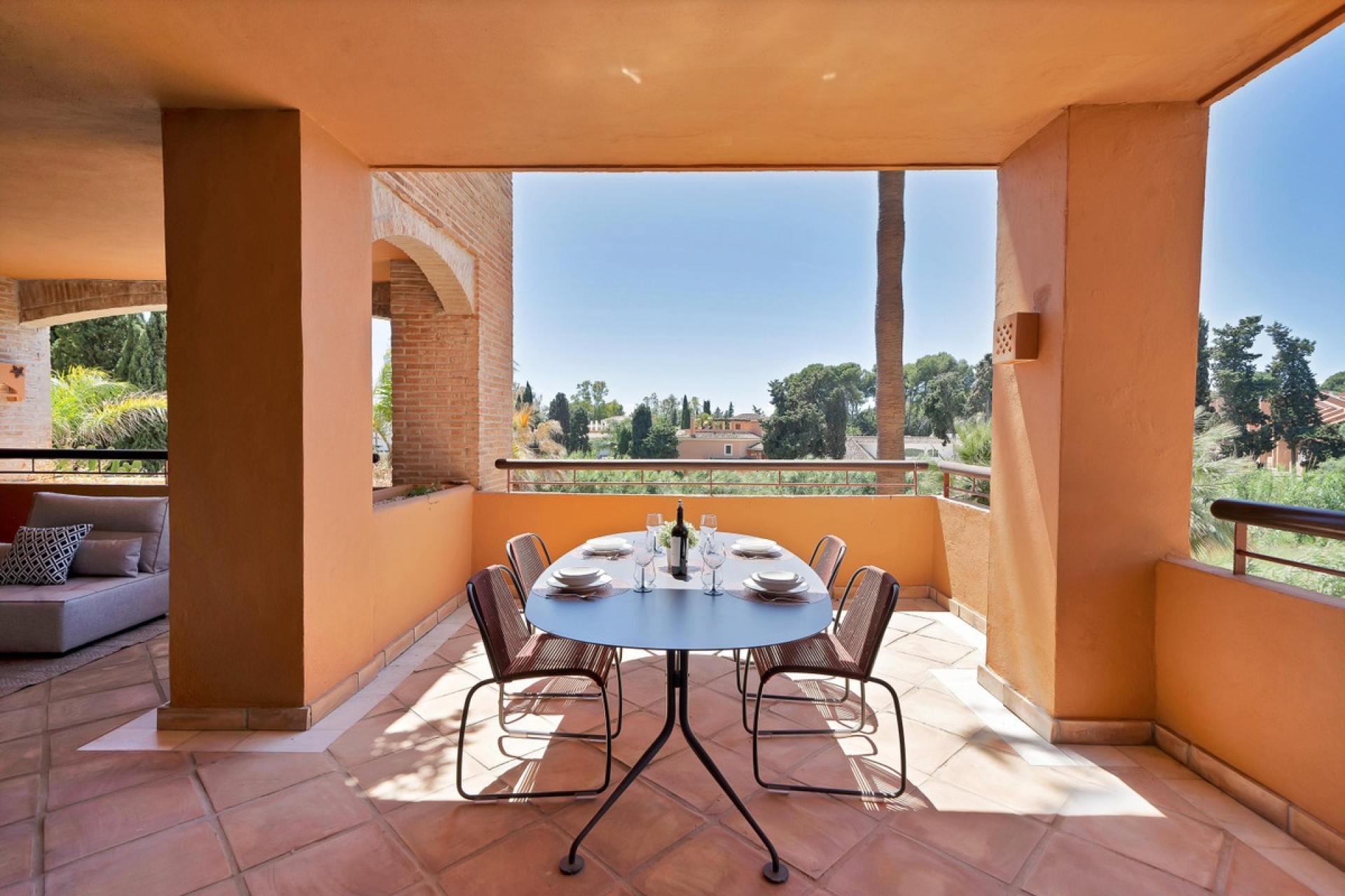 Resale - apartment - Marbella - Bahía de Marbella