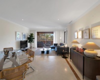 Resale - apartment - Marbella - Bahía de Marbella