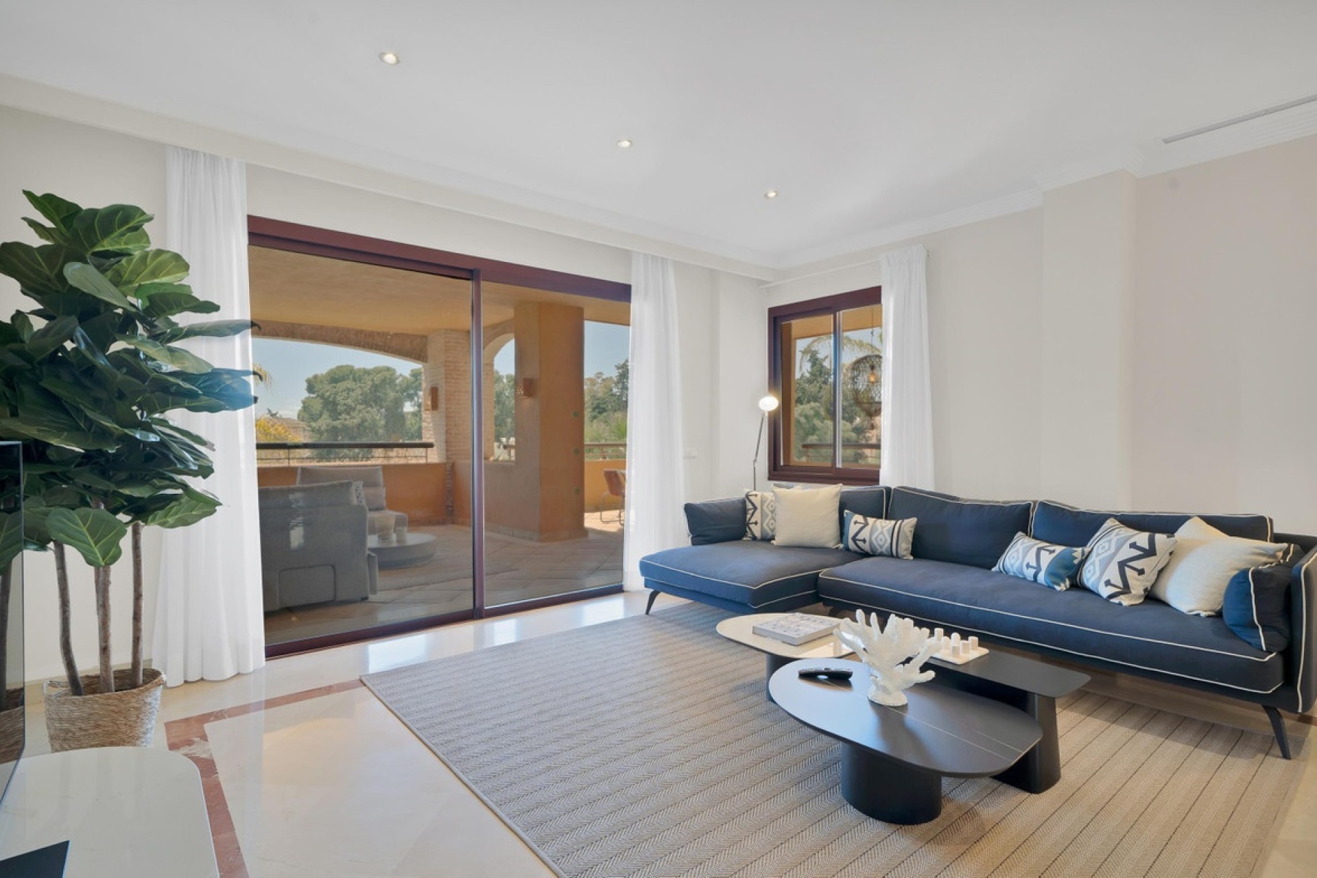 Resale - apartment - Marbella - Bahía de Marbella