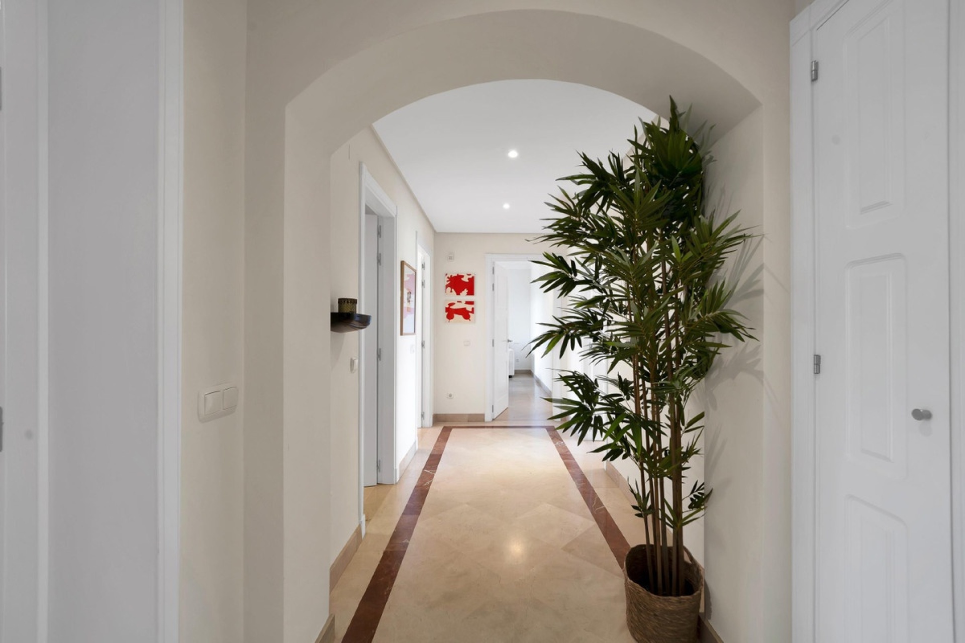Resale - apartment - Marbella - Bahía de Marbella