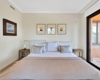 Resale - apartment - Marbella - Bahía de Marbella
