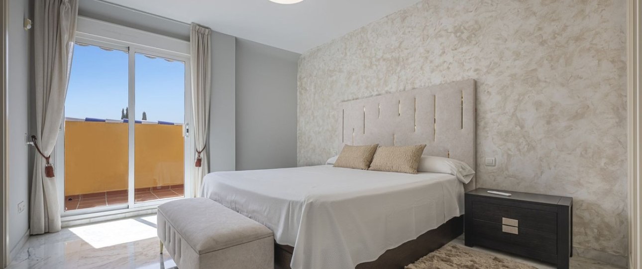 Resale - apartment - Marbella - Bahía de Marbella