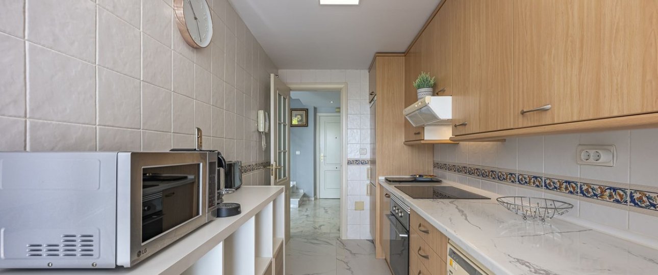 Resale - apartment - Marbella - Bahía de Marbella