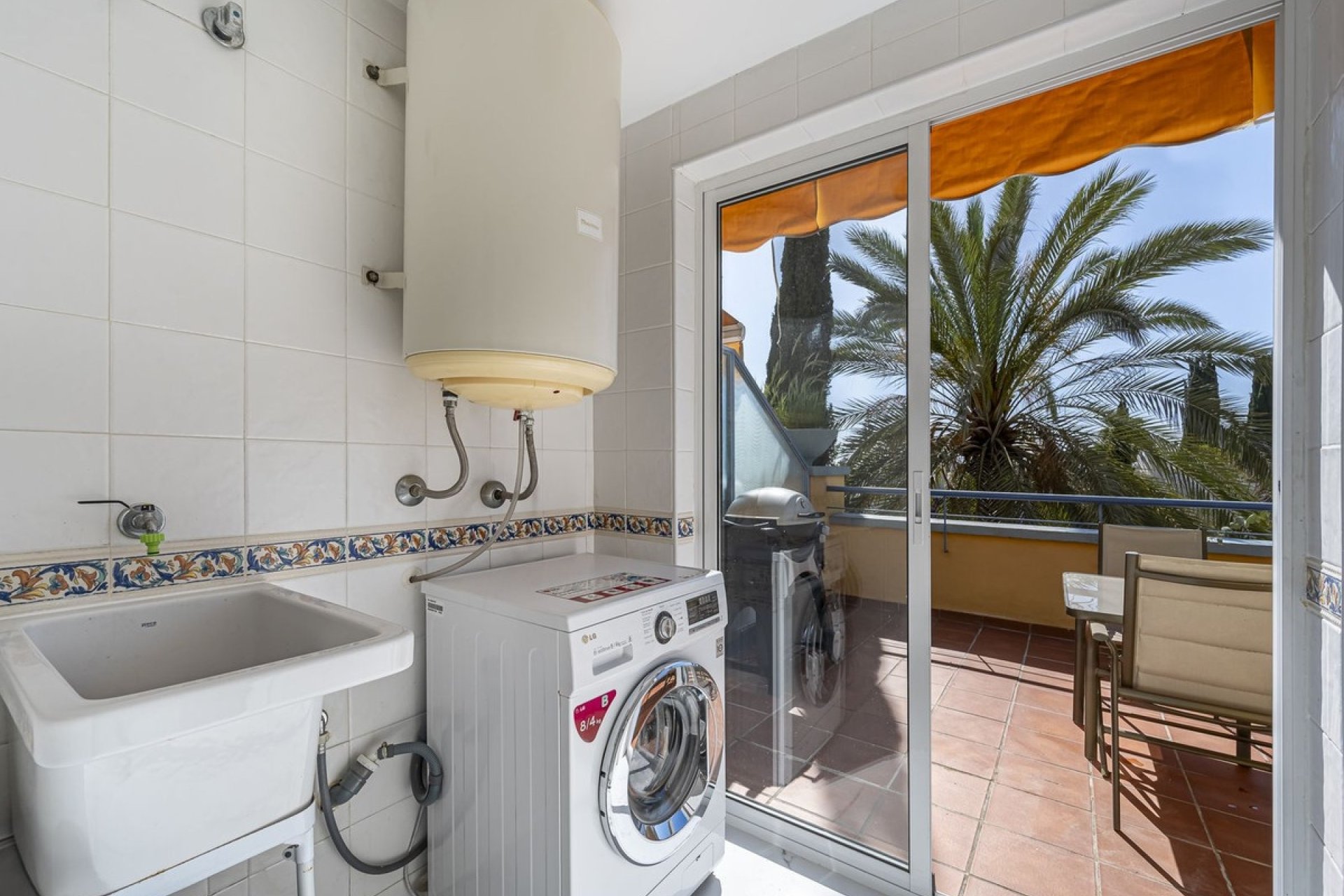 Resale - apartment - Marbella - Bahía de Marbella