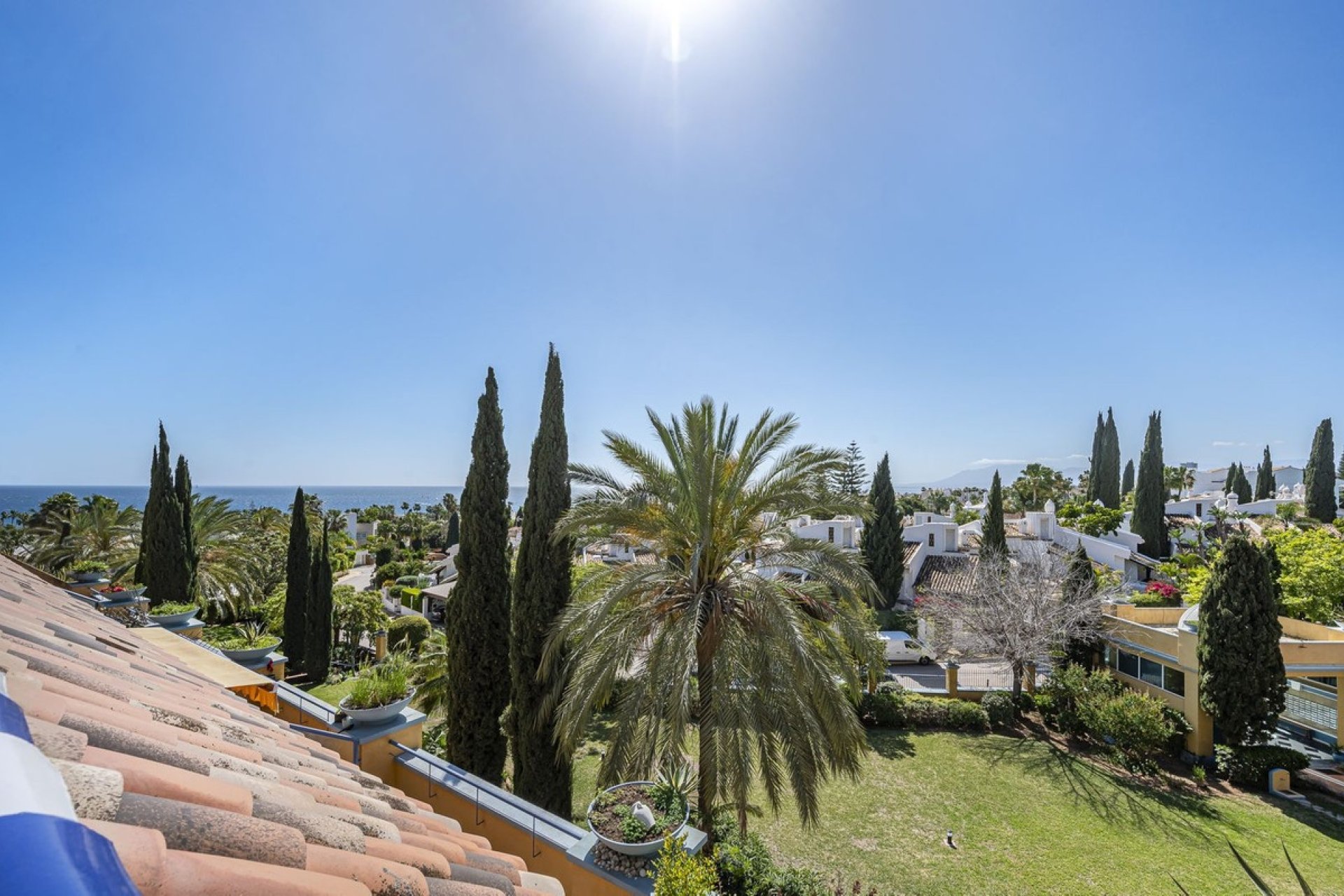 Resale - apartment - Marbella - Bahía de Marbella
